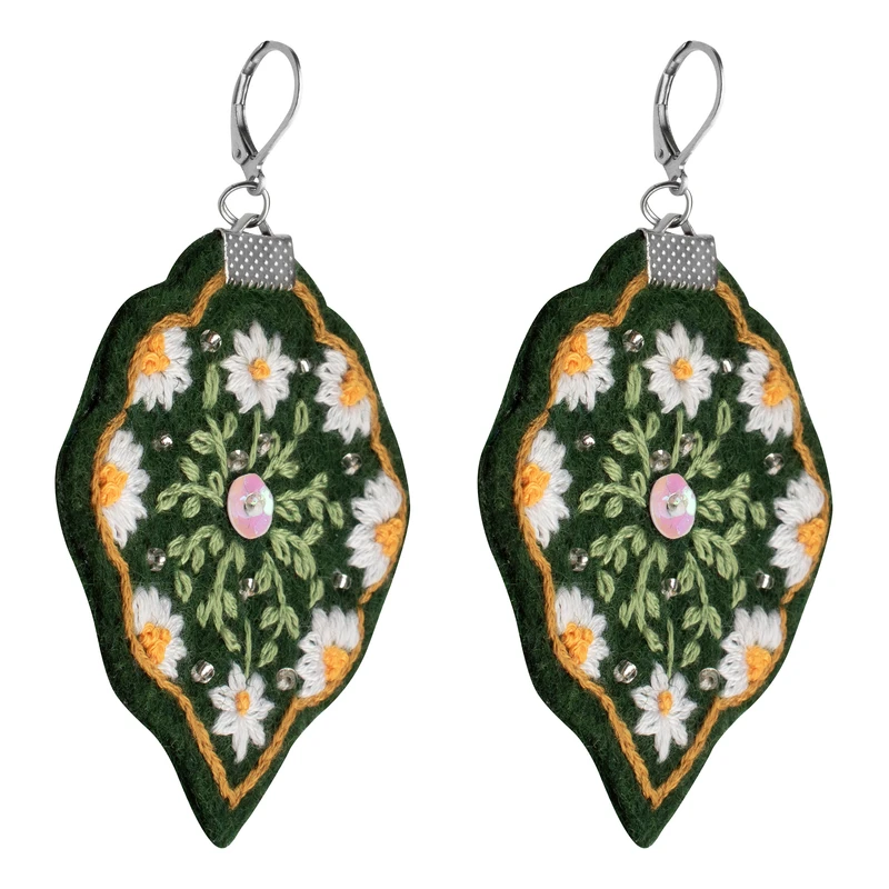 گوشواره دست دوز زنانه بومی مدل سوزن دوزی