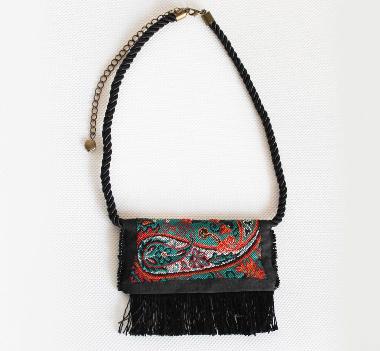 گردنبند قلمکار ریشه دار